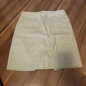 Banana Republic Cream mini Skirt